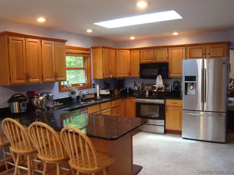 609 Tecumseh Trl, Springfield, IL 62711 photo 8