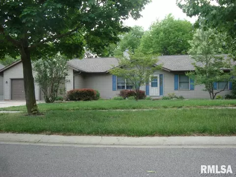 609 Tecumseh Trl, Springfield, IL 62711 photo 1