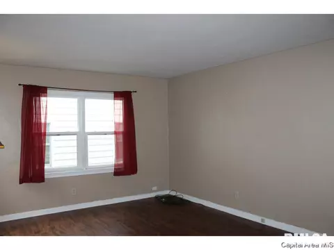 1937 N 6th St, Springfield, IL 62702 photo 2