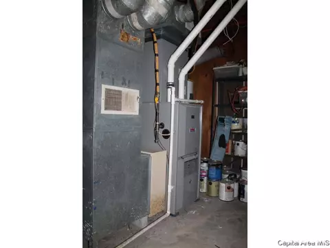 1937 N 6th St, Springfield, IL 62702 photo 20