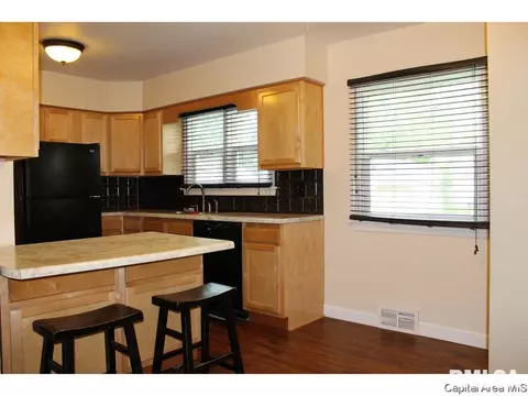 1937 N 6th St, Springfield, IL 62702 photo 5