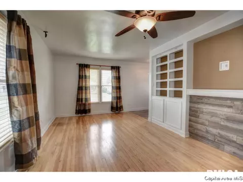 1504 W Monroe St, Springfield, IL 62704 photo 6