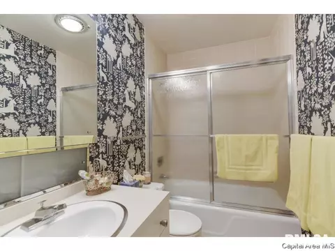 60 Pinehurst Dr, Springfield, IL 62704 photo 23
