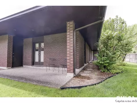 60 Pinehurst Dr, Springfield, IL 62704 photo 32