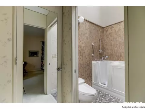 60 Pinehurst Dr, Springfield, IL 62704 photo 20