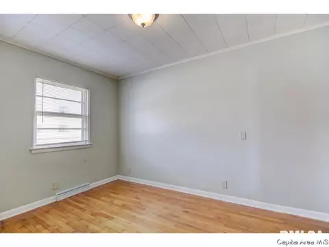 1112 N 8th St, Springfield, IL 62702 photo 13
