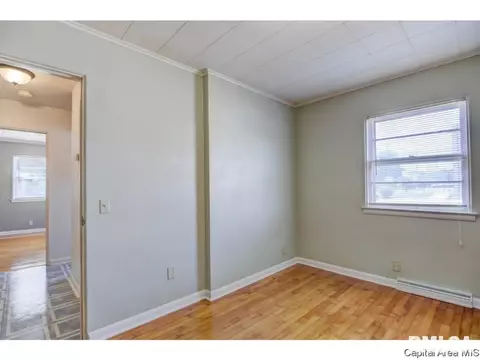 1112 N 8th St, Springfield, IL 62702 photo 12
