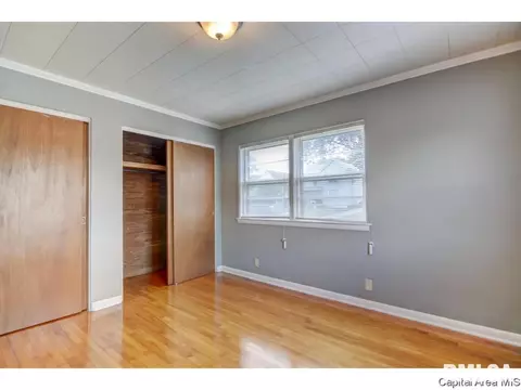 1112 N 8th St, Springfield, IL 62702 photo 10