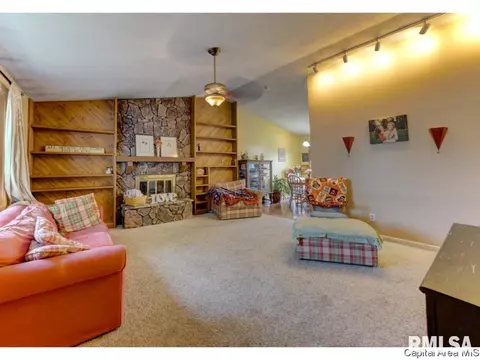 113 Neptune Villa, Springfield, IL 62703 photo 5