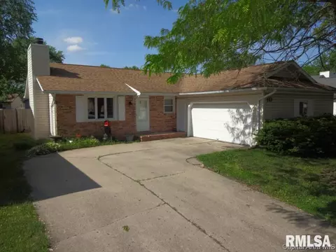 113 Neptune Villa, Springfield, IL 62703 photo 1