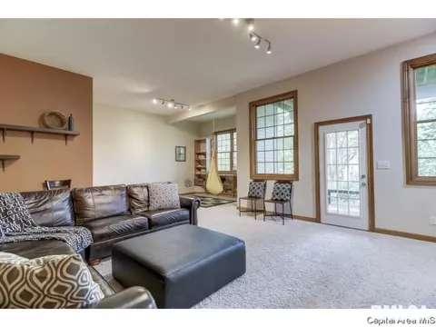 2712 Newcastle, Springfield, IL 62711 photo 26
