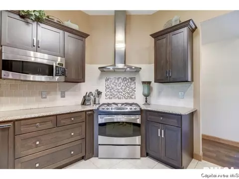 2712 Newcastle, Springfield, IL 62711 photo 14
