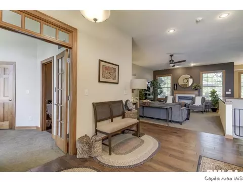 2712 Newcastle, Springfield, IL 62711 photo 5