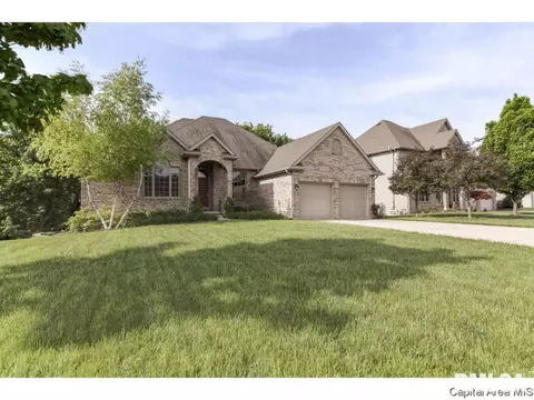 2712 Newcastle, Springfield, IL 62711 photo 1