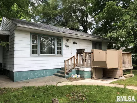 2275 S 6th St, Springfield, IL 62703 photo 1