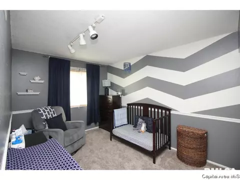 201 Bristol Dr, Springfield, IL 62702 photo 16