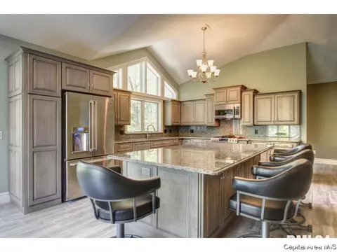 3363 Spaulding Orchard Rd, Springfield, IL 62711 photo 7