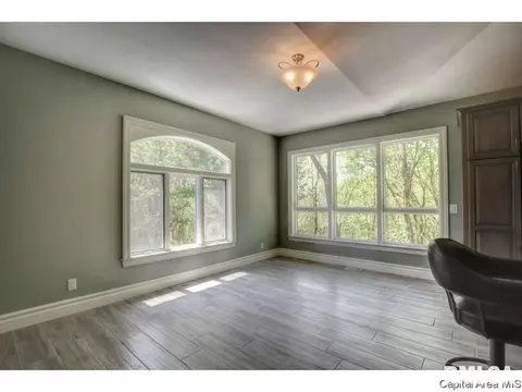 3363 Spaulding Orchard Rd, Springfield, IL 62711 photo 6