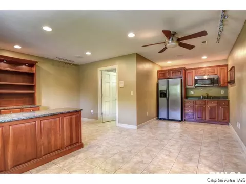 3363 Spaulding Orchard Rd, Springfield, IL 62711 photo 23