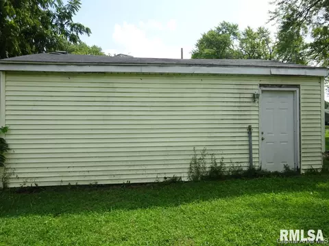 1409 Enterprise St, Springfield, IL 62702 photo 7