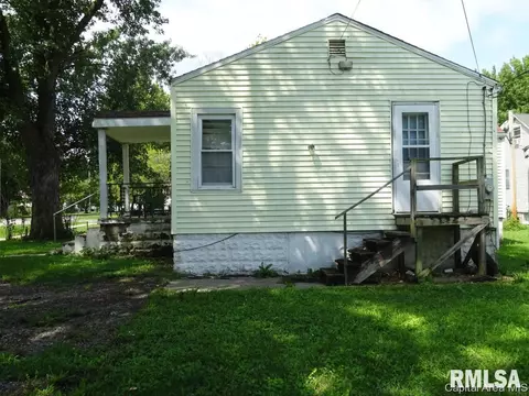 1409 Enterprise St, Springfield, IL 62702 photo 4