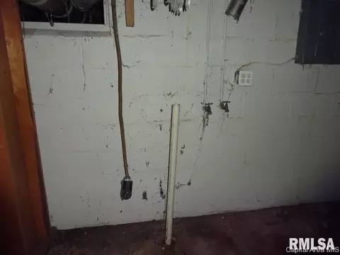 1409 Enterprise St, Springfield, IL 62702 photo 22