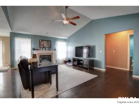 7421 Royal Troon Ct, Springfield, IL 62711 photo 9