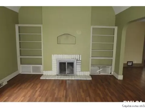 525 Broad Pl, Springfield, IL 62703 photo 4