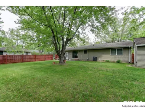 228 Tulip, Springfield, IL 62707 photo 21