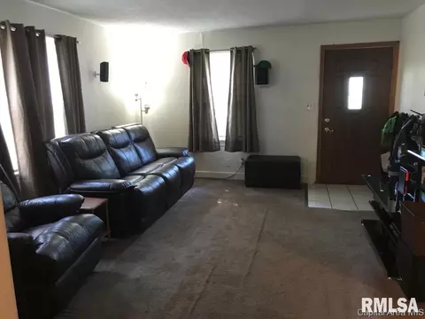 2244 S 14th St, Springfield, IL 62703 photo 5