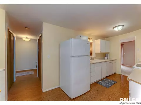 2008 Clubview Dr, Springfield, IL 62704 photo 11