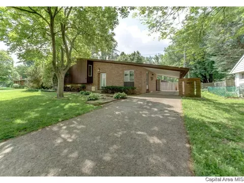 2008 Clubview Dr, Springfield, IL 62704 photo 2