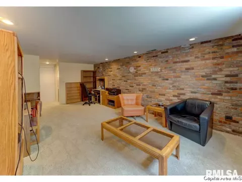 2008 Clubview Dr, Springfield, IL 62704 photo 22