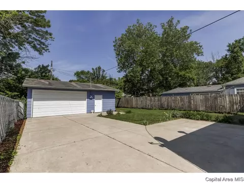 2205 S 1st St, Springfield, IL 62704 photo 32