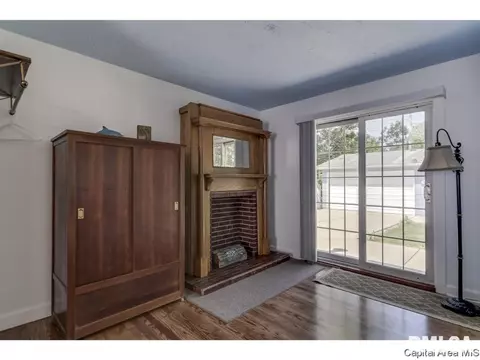2205 S 1st St, Springfield, IL 62704 photo 10