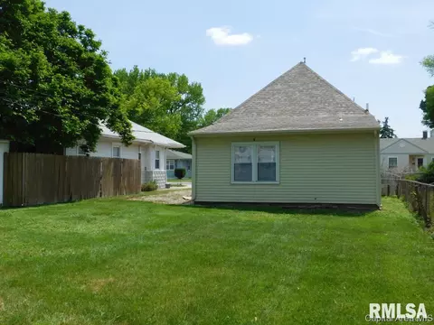 1615 E Kys, Springfield, IL 62702 photo 2