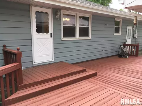 701 E Chestnut St, Chatham, IL 62629 photo 20
