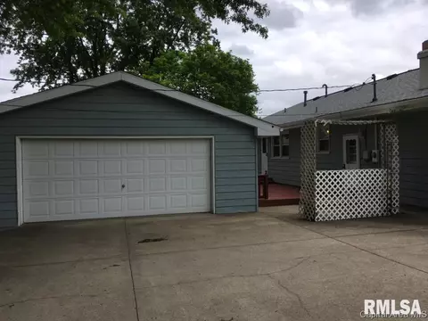 701 E Chestnut St, Chatham, IL 62629 photo 24