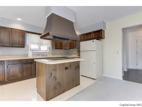 66 Crusaders, Springfield, IL 62704 photo 9