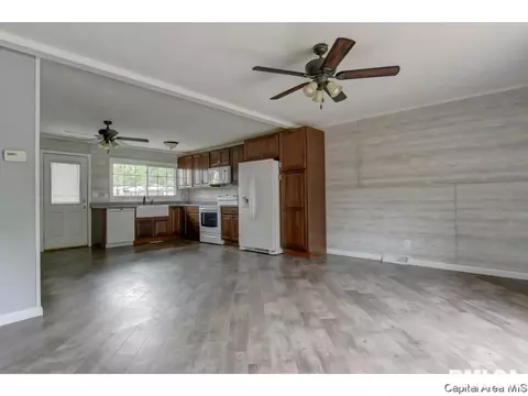 2021 Stanhope Rd, Springfield, IL 62702 photo 5