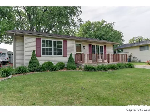 2021 Stanhope Rd, Springfield, IL 62702 photo 1