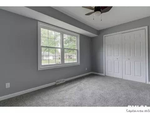 2021 Stanhope Rd, Springfield, IL 62702 photo 9