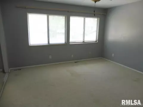 11 Oakbend Ct, Springfield, IL 62704 photo 8