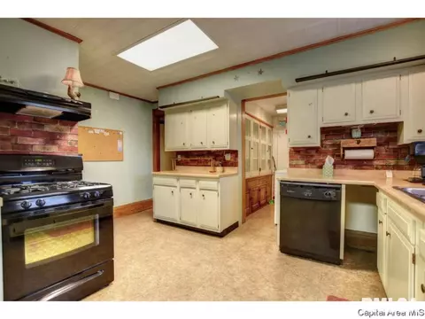 1025 W Edwards St, Springfield, IL 62704 photo 32