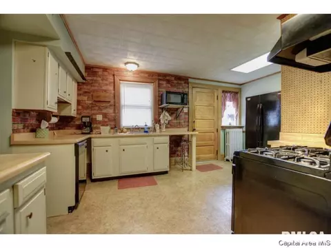 1025 W Edwards St, Springfield, IL 62704 photo 29