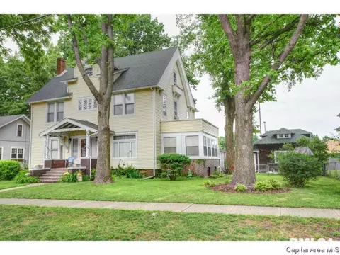 1025 W Edwards St, Springfield, IL 62704 photo 3