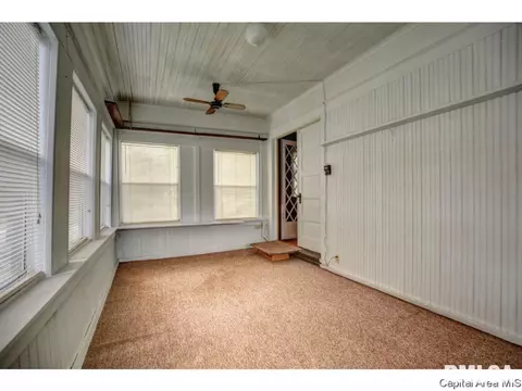 1025 W Edwards St, Springfield, IL 62704 photo 14