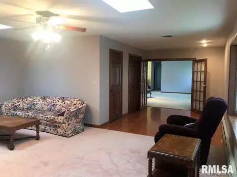 2 Illmo Dr, Springfield, IL 62711 photo 13