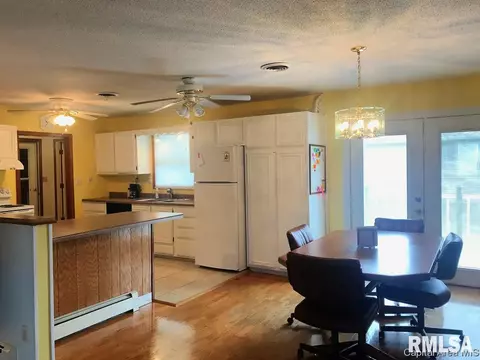 2 Illmo Dr, Springfield, IL 62711 photo 6