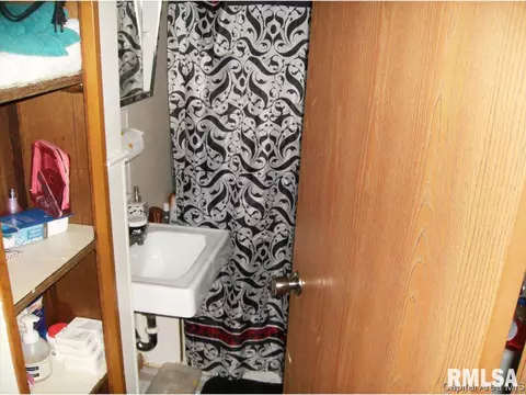 1817 S Spg, Springfield, IL 62704 photo 7